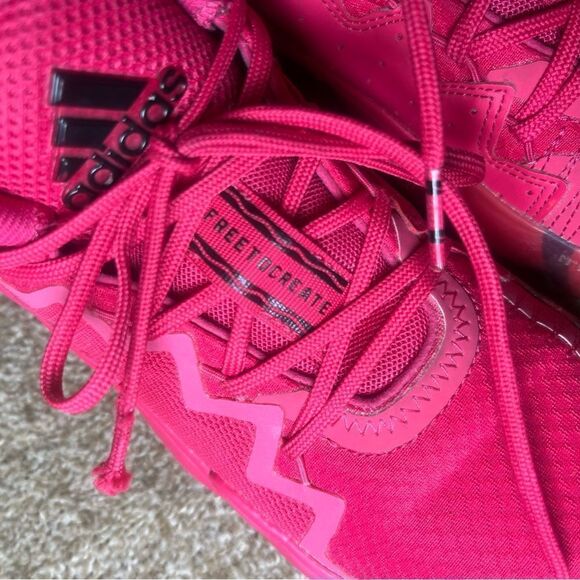 Adidas D.O.N. Issue #2
Crayola Jazzberry Jam. - Picture 12 of 14